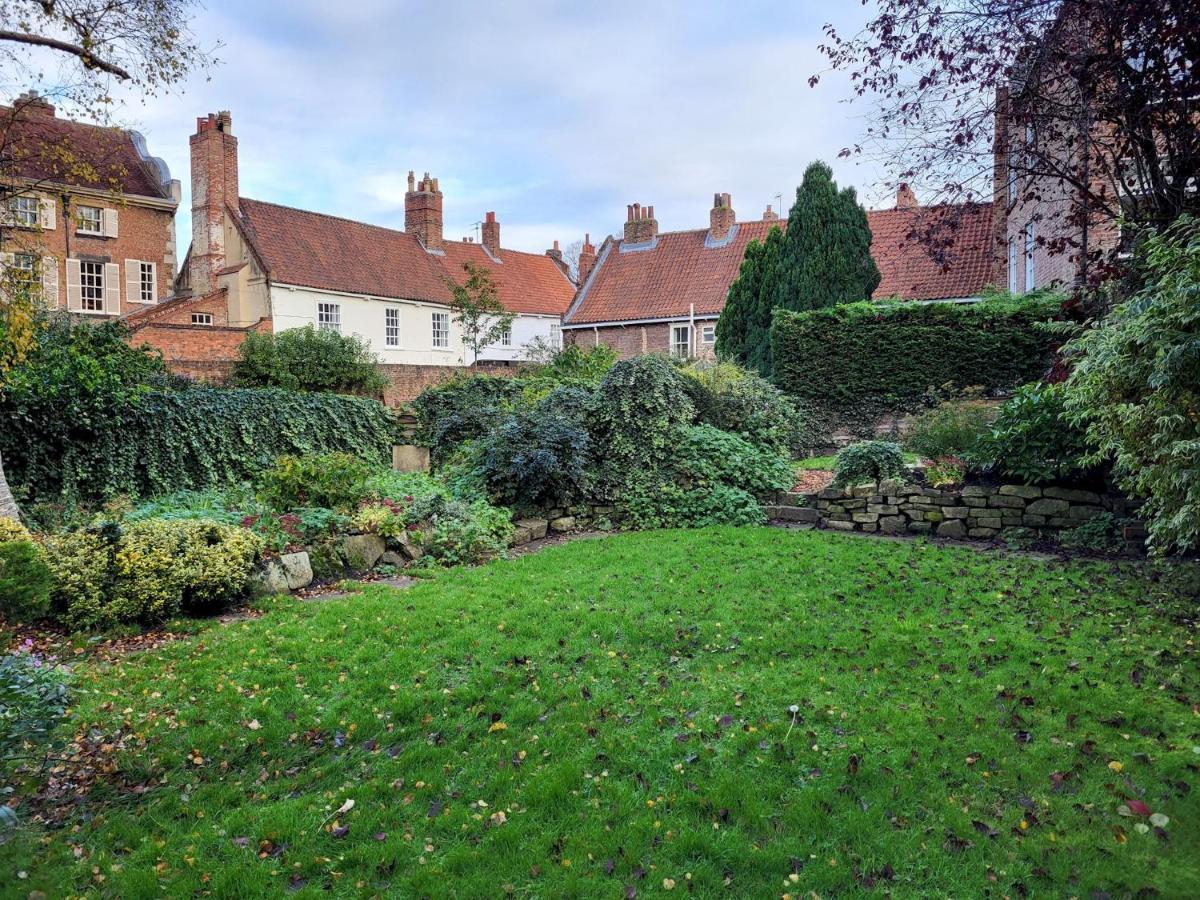 Апартаменты York Minster Garden Экстерьер фото